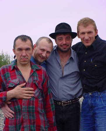 Фотография с проводов Андрюши Петренко, он справа